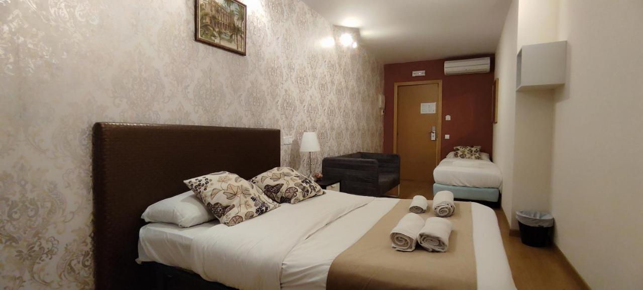 Guest House Barcelona Bruc ภายนอก รูปภาพ