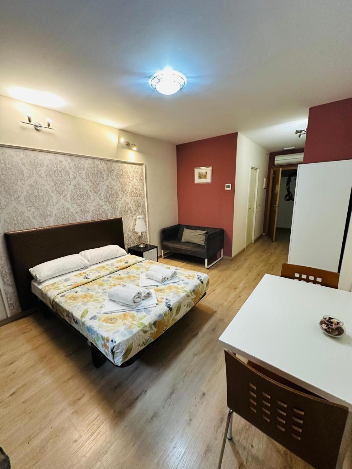 Guest House Barcelona Bruc ภายนอก รูปภาพ